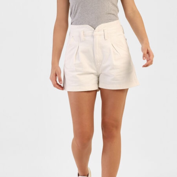 Levi's Size 31 Clean Sweep High Rise Mom Shorts - Picture 9 of 9